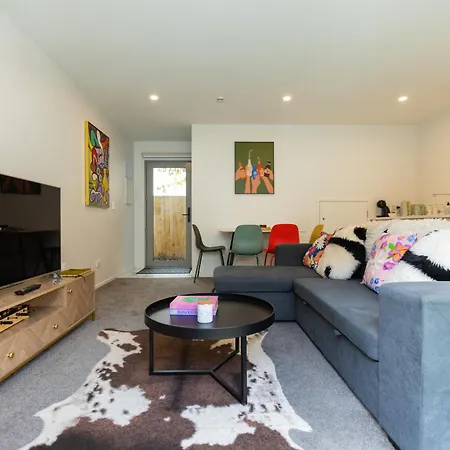 Stylish And Comfort In Cbd Christchurch Exterior photo